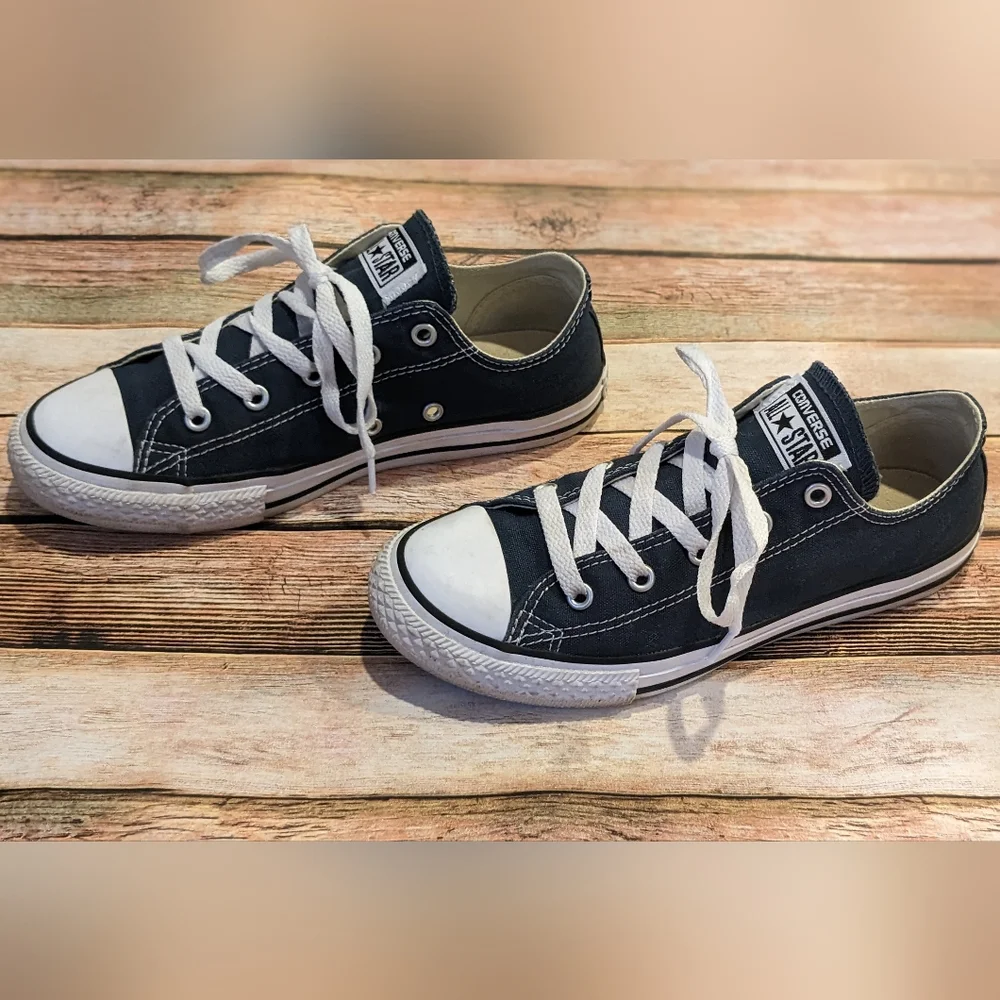 Converse All Stars - Navy Blue , size 3